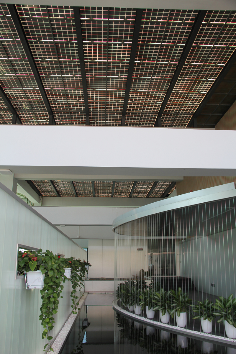 創(chuàng)新廣場屋頂分布式光伏電站項目